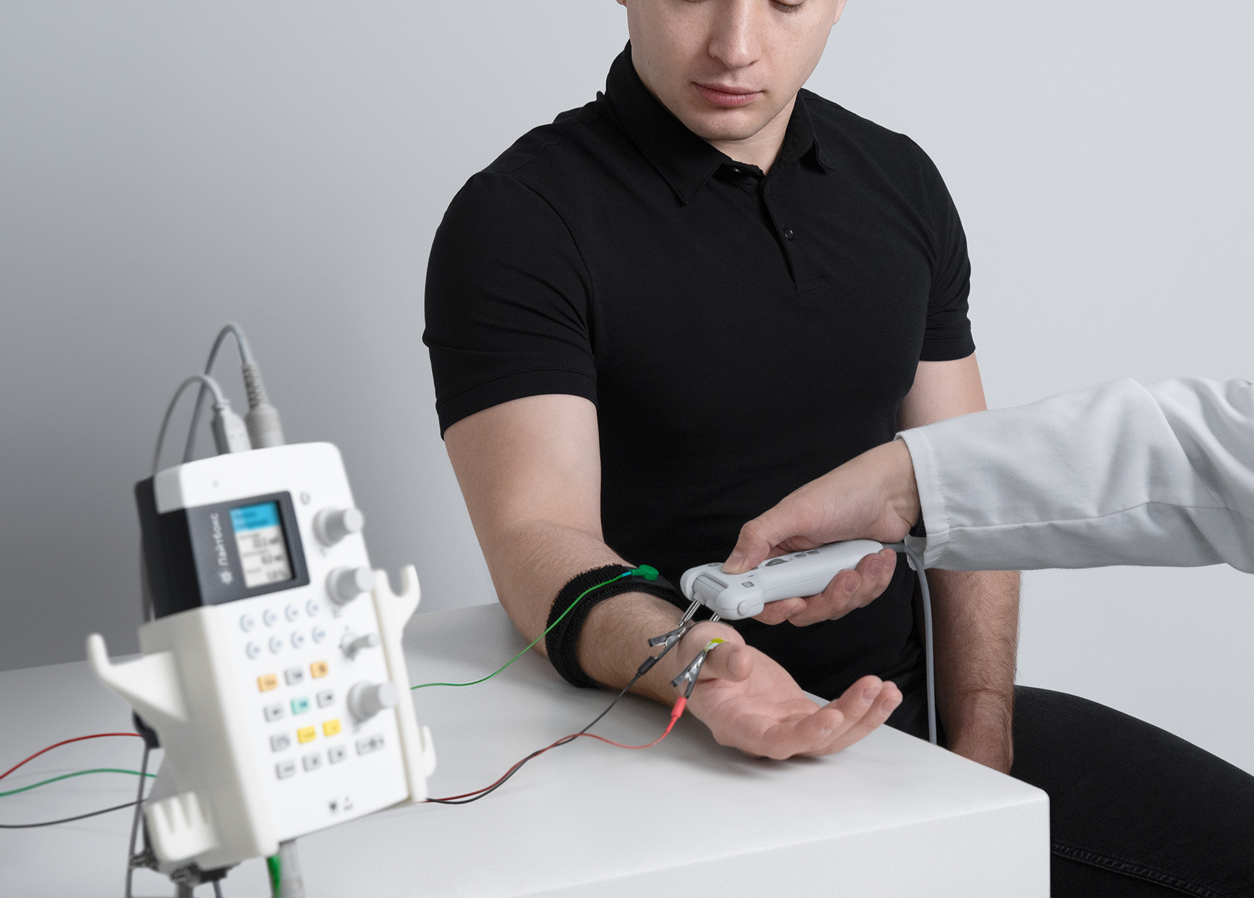 3-канальный электронейромиограф «Лайтбокс